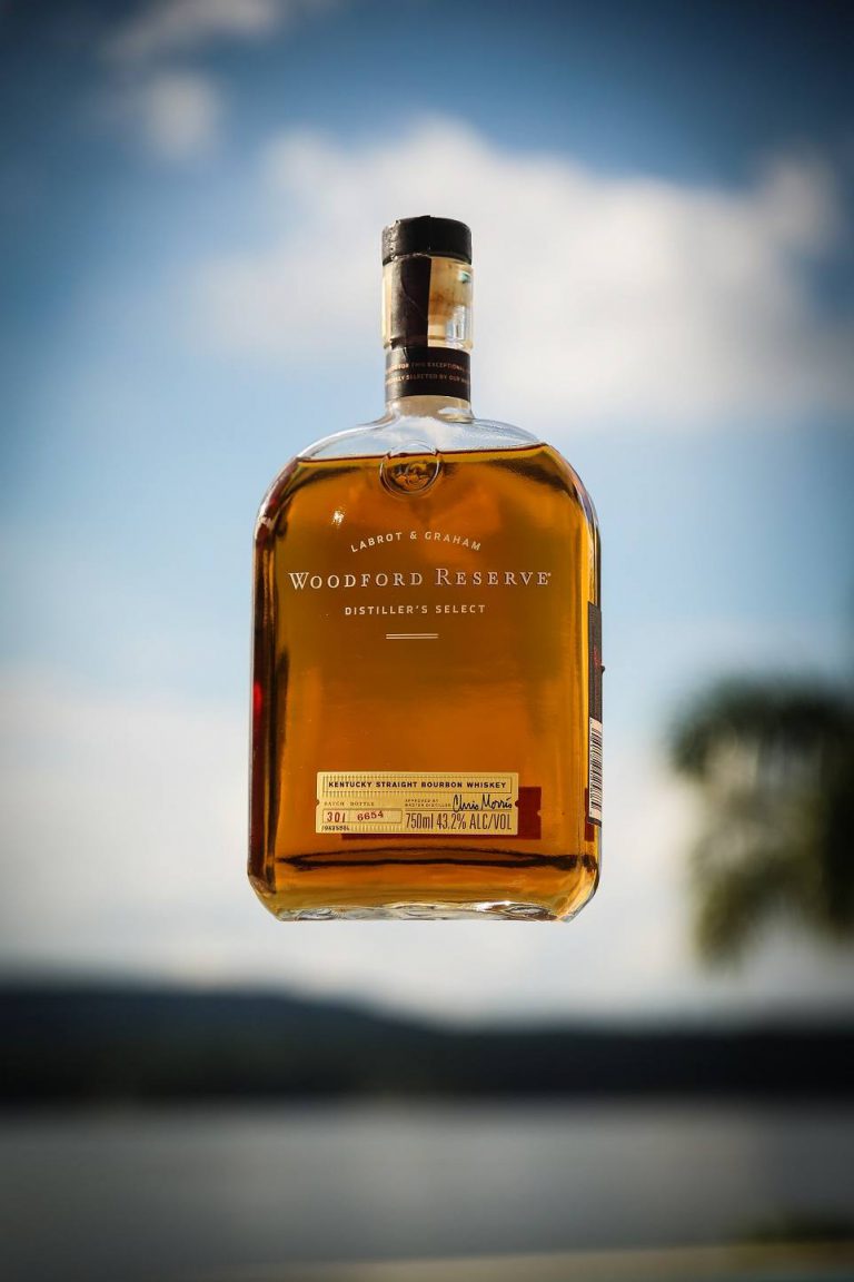 Woodford Reserve Distillers Select Kentucky Straight Bourbon Whiskey